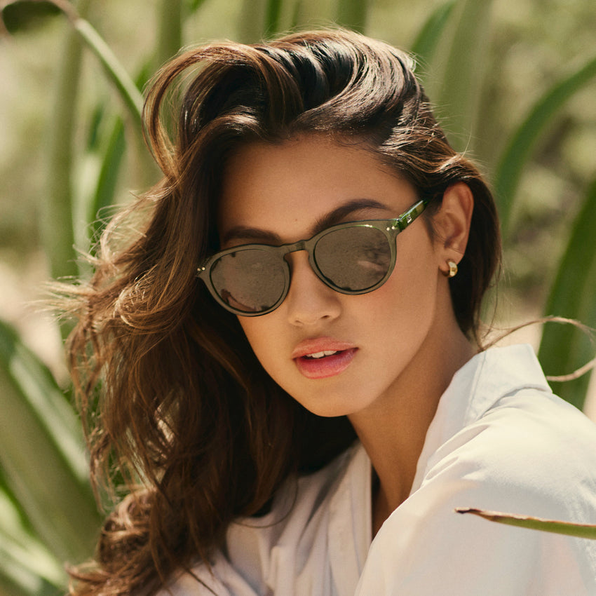 Emerald Green / Black Lens || Emerald Green Round Frame Sunglasses with Black Polarized Lenses