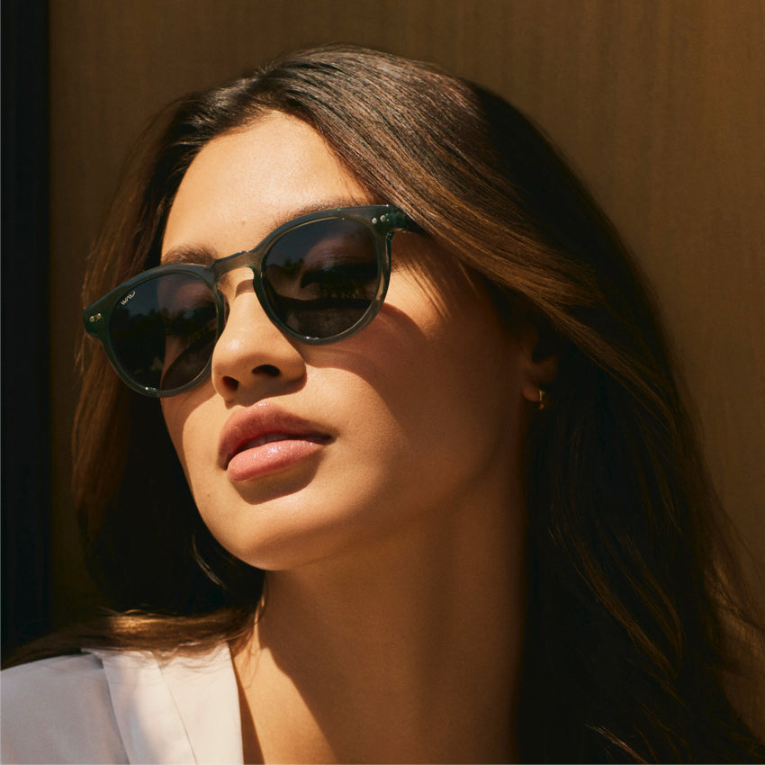 Emerald Green / Black Lens || Emerald Green Round Frame Sunglasses with UV Protection Lenses