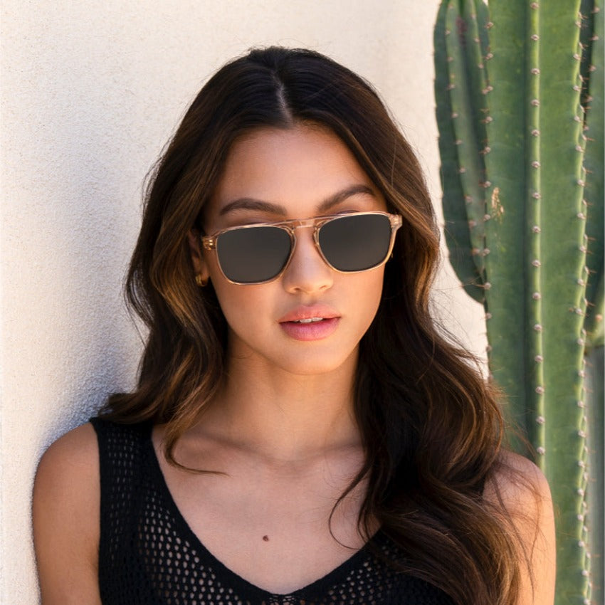 Light Crystal Brown / Grey Lens || Brown Single Bridge Aviator Sunglasses with Grey Prescription Lenses
