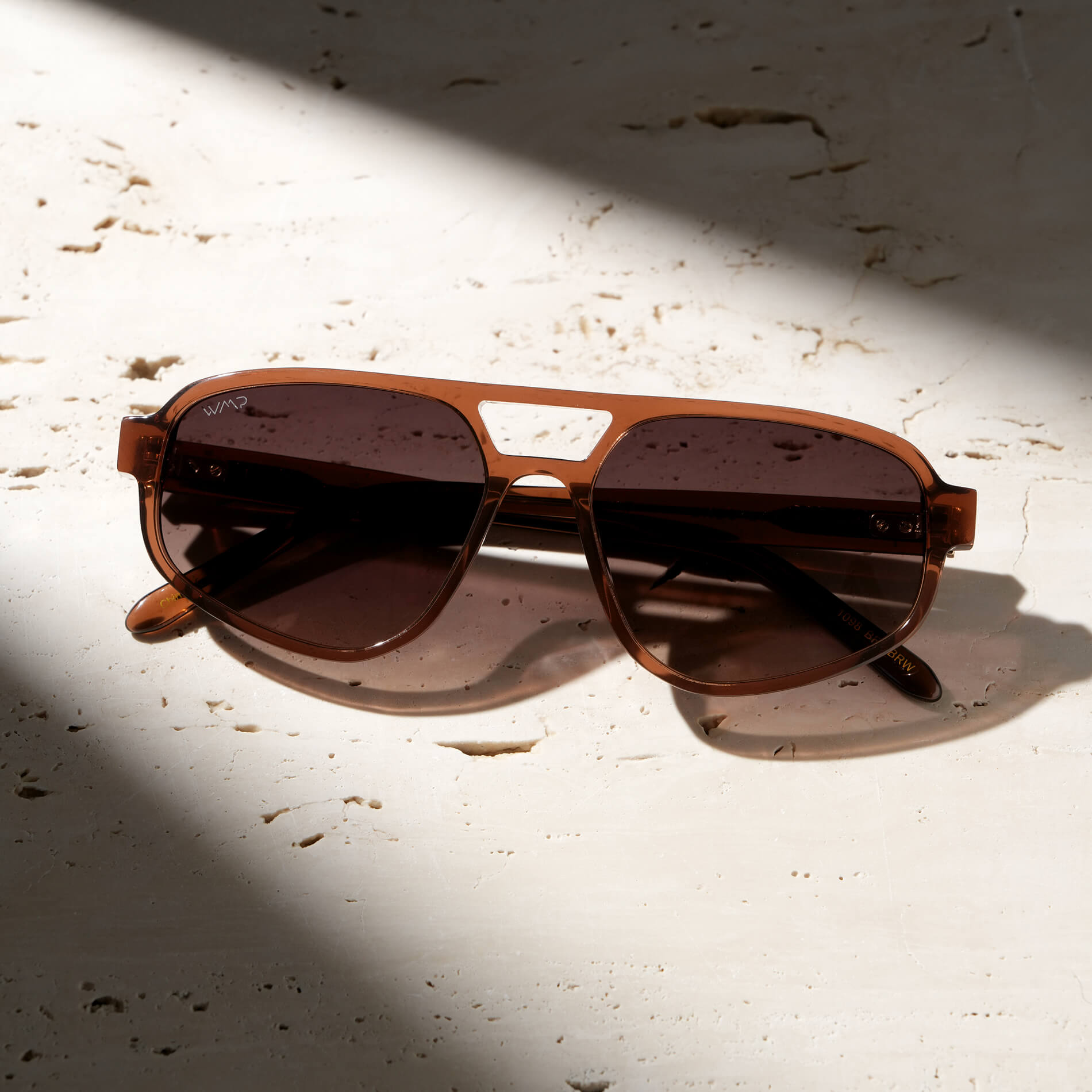 Crystal Brown / Dark Beige Gradient Lens || Crystal Brown Acetate Frame with Dark Beige Polarized Gradient Lens