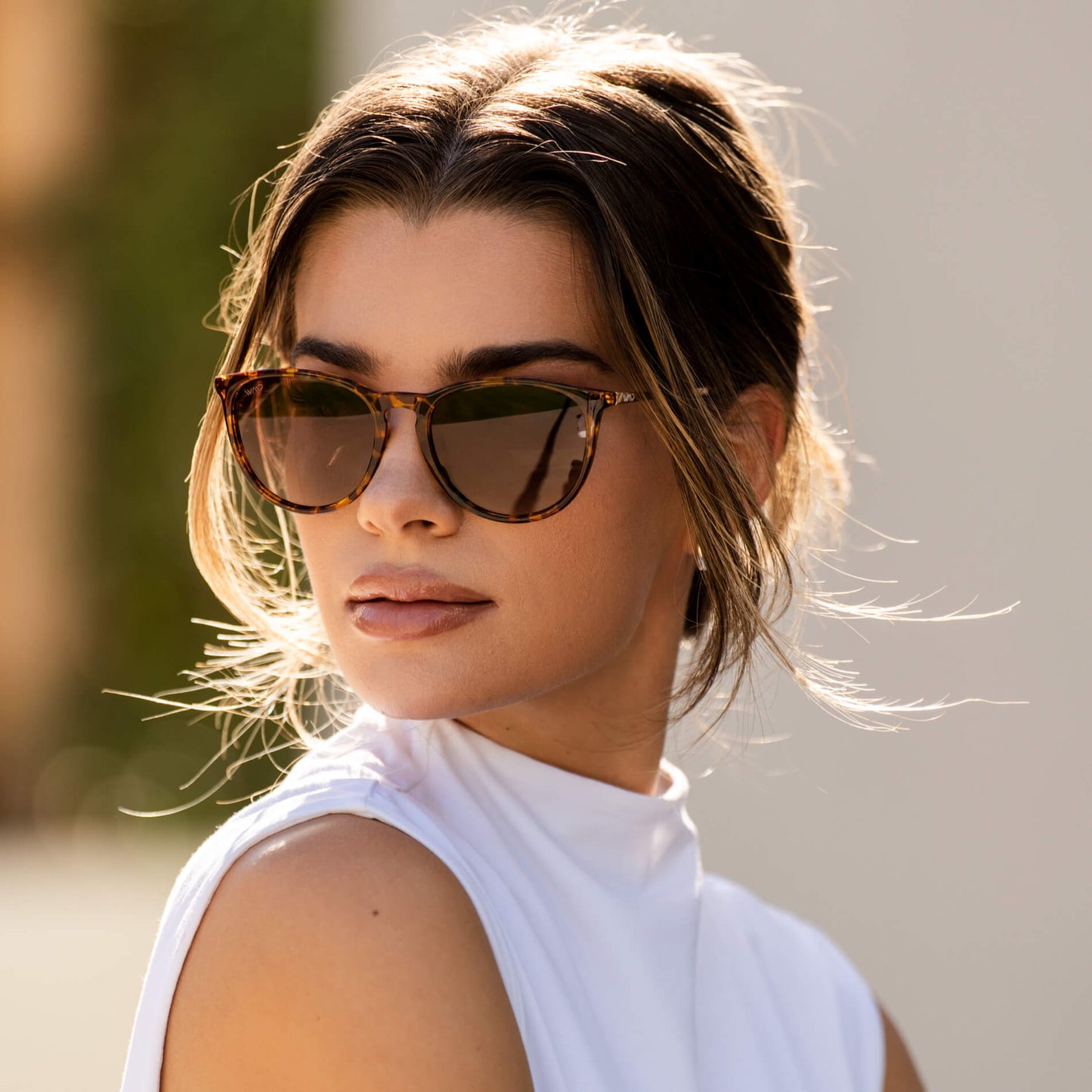 Tortoise / Brown Lens || Classic Round Frame Sunglasses with Tortoise Frame and Brown Polarized Lenses