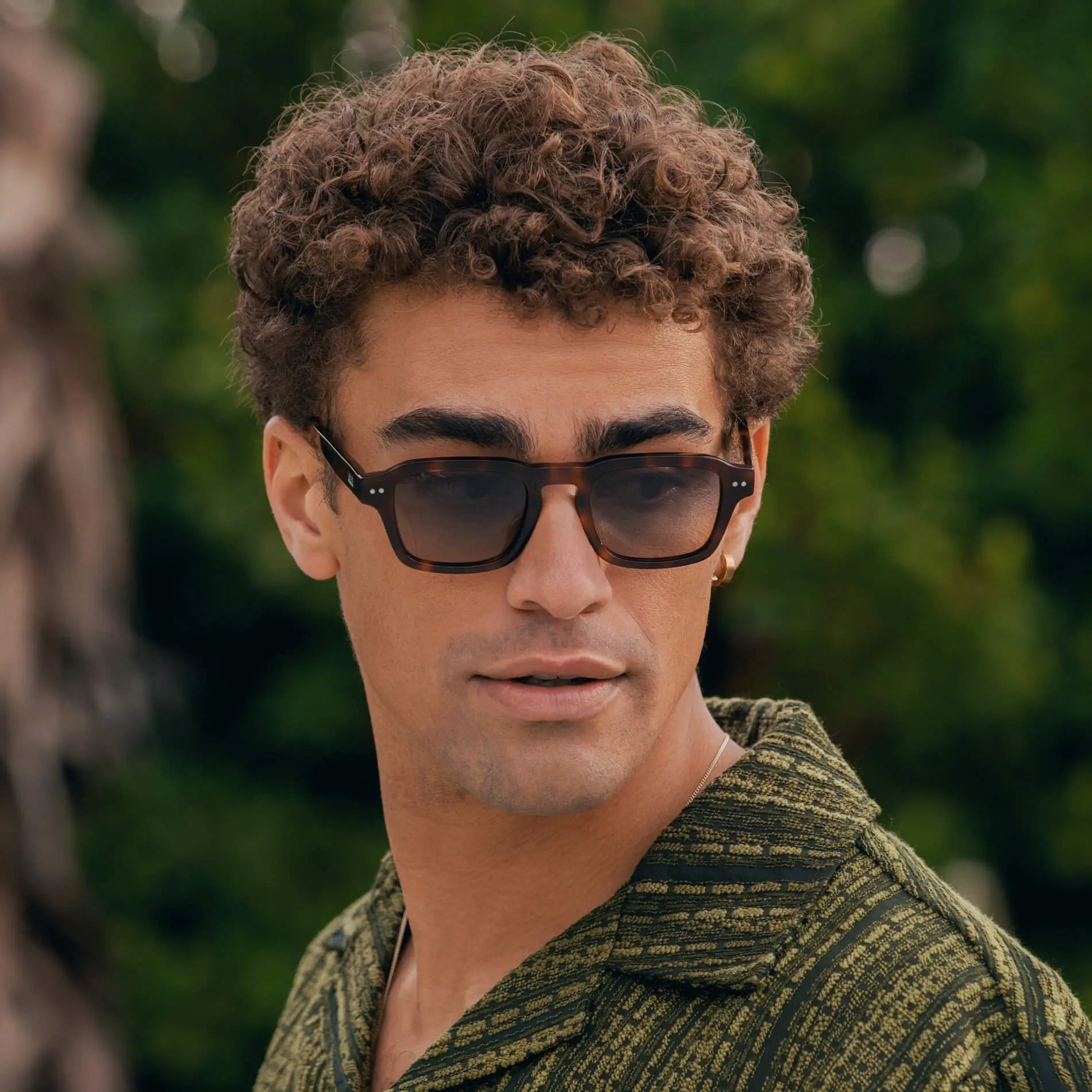 Havana Tortoise / Grey Brown Gradient Lens || Men's Rectangular Polarized Sunglasses with Tortoise Acetate Frame and Grey Brown Gradient Lens