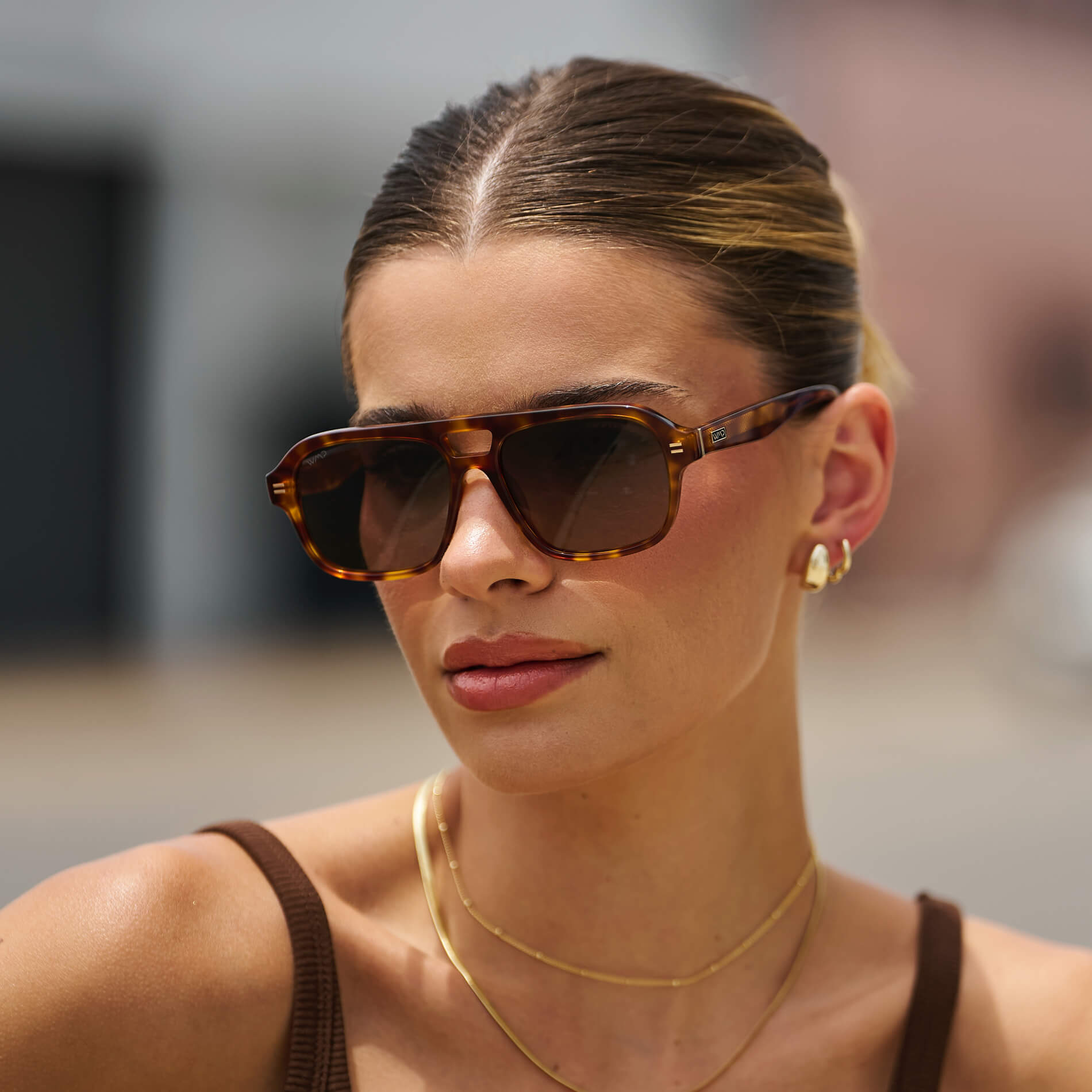 Saddlewood Tortoise / Grey Brown Gradient Lens || Women's Double Bridge Oversized Aviator Sunglasses with Saddlewood Tortoise Acetate Frame and Grey Brown Gradient Polarized Lens