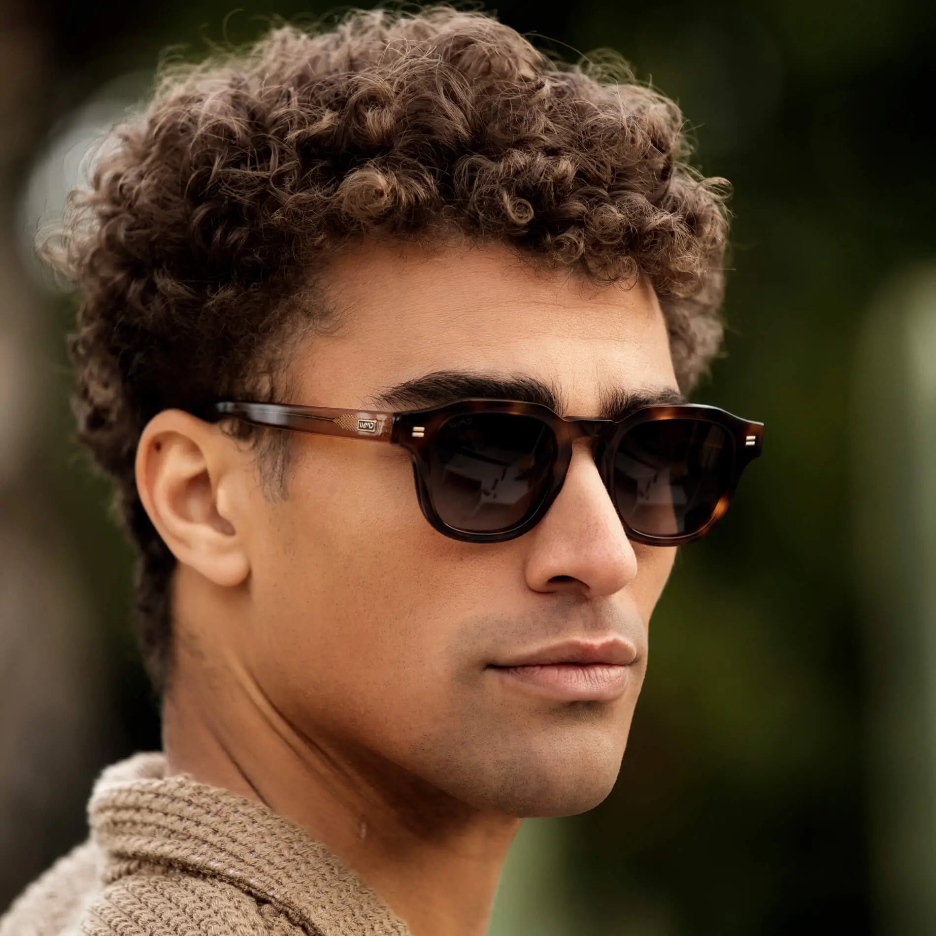 Havana Tortoise / Brown Gradient Lens || Men's Geometric Square Polarized Sunglasses with Tortoise Acetate Frame and Brown Gradient Lens