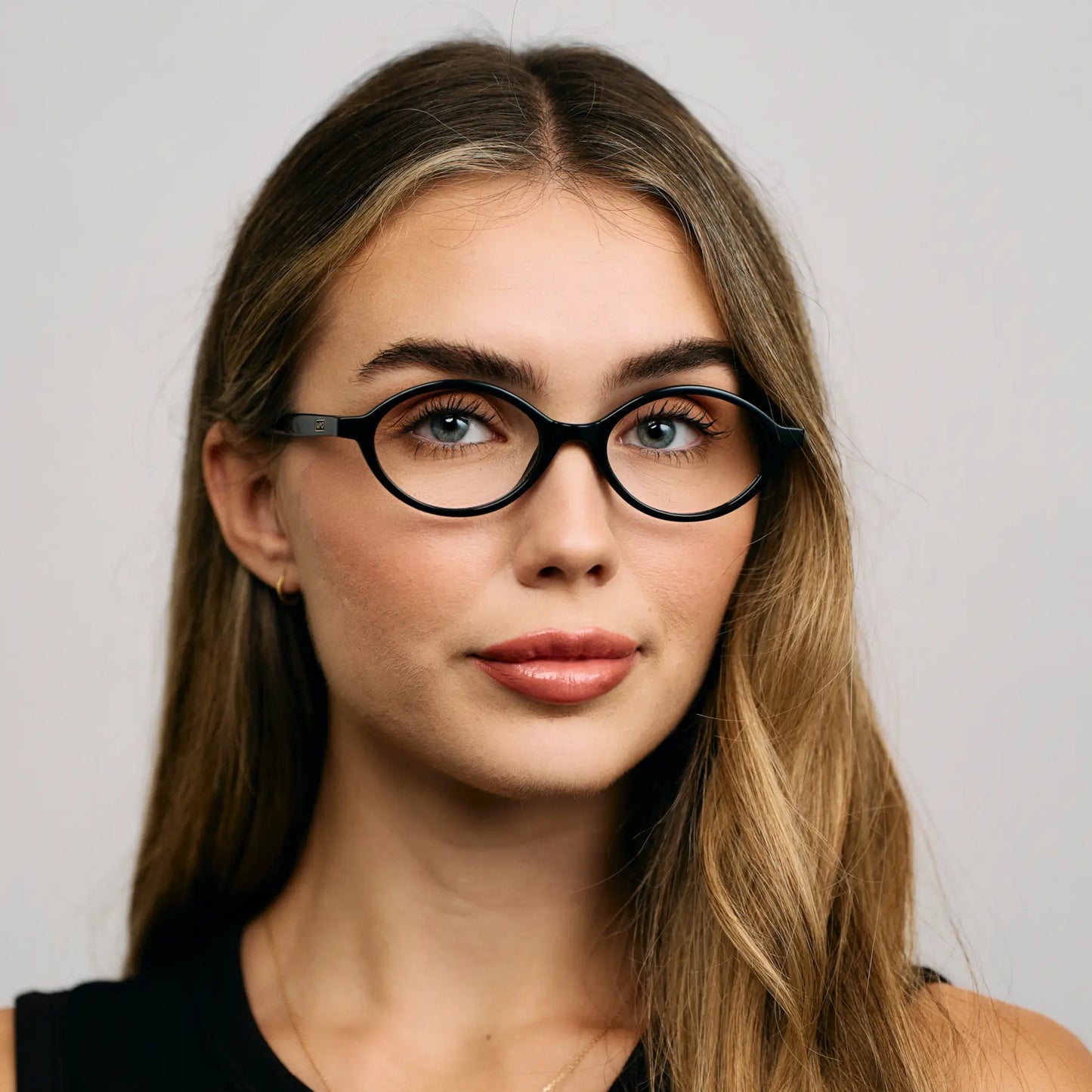 Black || Women's Slim Oval Eyeglasses with Black Acetate Frame and Clear Prescription Lens