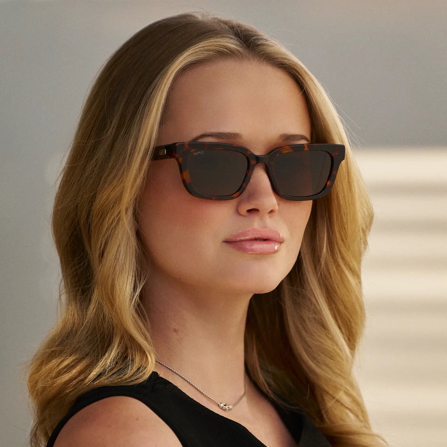 Ember Tortoise / Dark Brown Lens || Women's Rectangular Polarized Sunglasses with Tortoise Acetate Frame and Dark Brown Lens