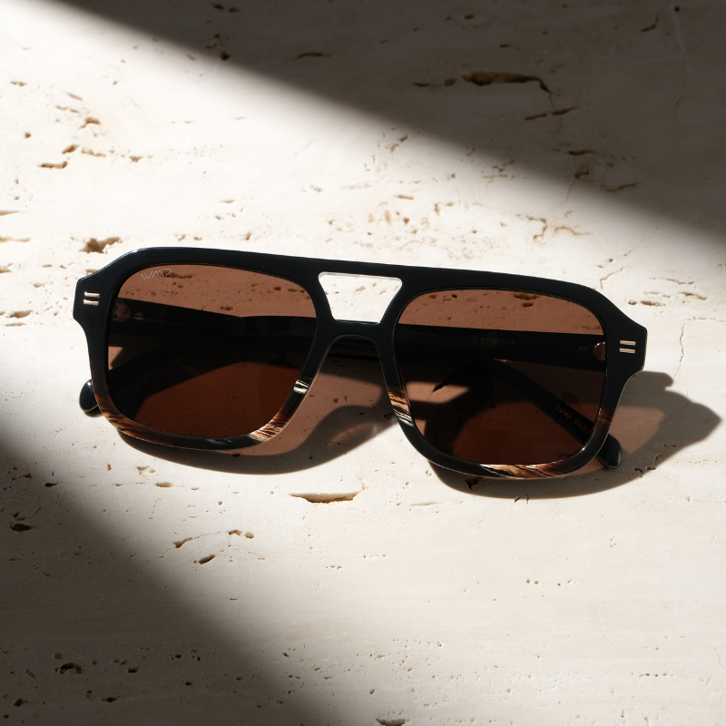 Black Mineral / Brown Lens
