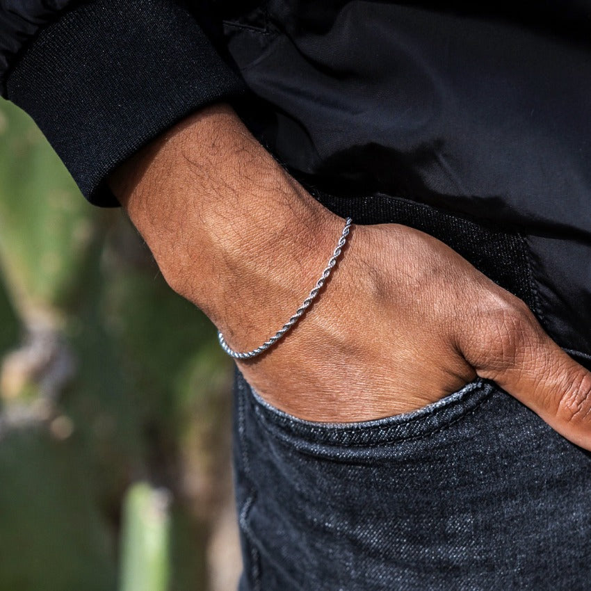 Silver || Men's Bracelet with Silver Stainless Steel Twisted Rope Detail and Adjustable Clasp