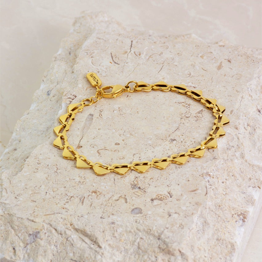 Gold || Affordable and Adjustable Gold Heart Bracelet for Women
