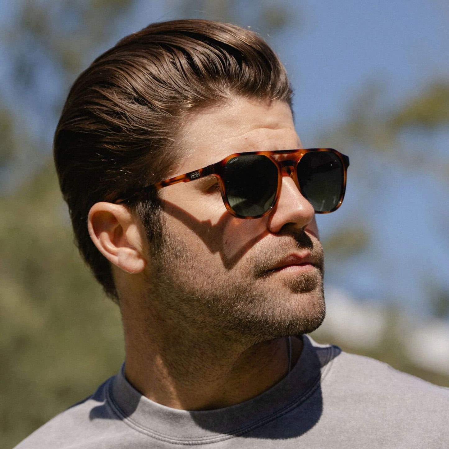 Whiskey Brown Tortoise / Smoke Green Gradient Lens || Modern Square Double Bridge Aviator Sunglasses with Green Polarized Lenses