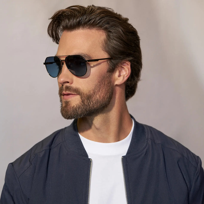 Aero - Gunmetal / Deep Blue Gradient Lens