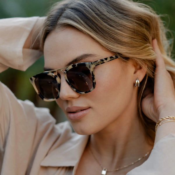 Demi | Polarized - Beige Tortoise / Brown Gradient Lens