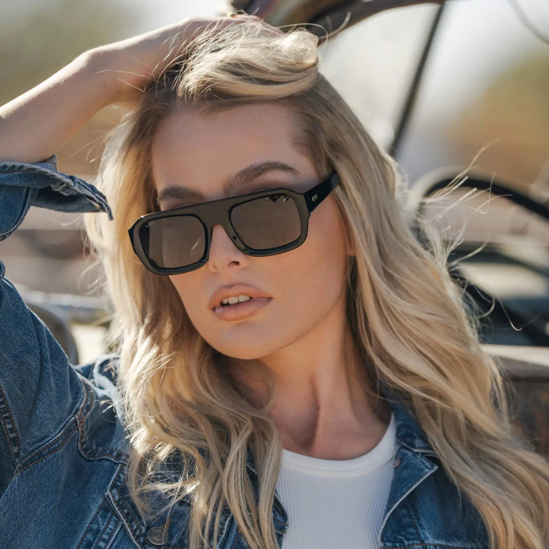 Black / Grey Brown Gradient Lens || Women's Chunky Rectangular Sunglasses with Black Acetate Frame and Grey Brown Gradient Polarized Lens