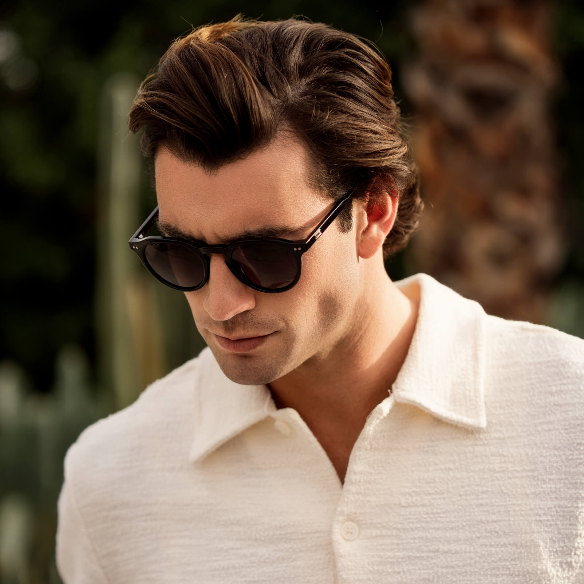 Black / Oak Brown Gradient Lens || Men's Round Polarized Sunglasses with Black acetate frame and brown gradient lens