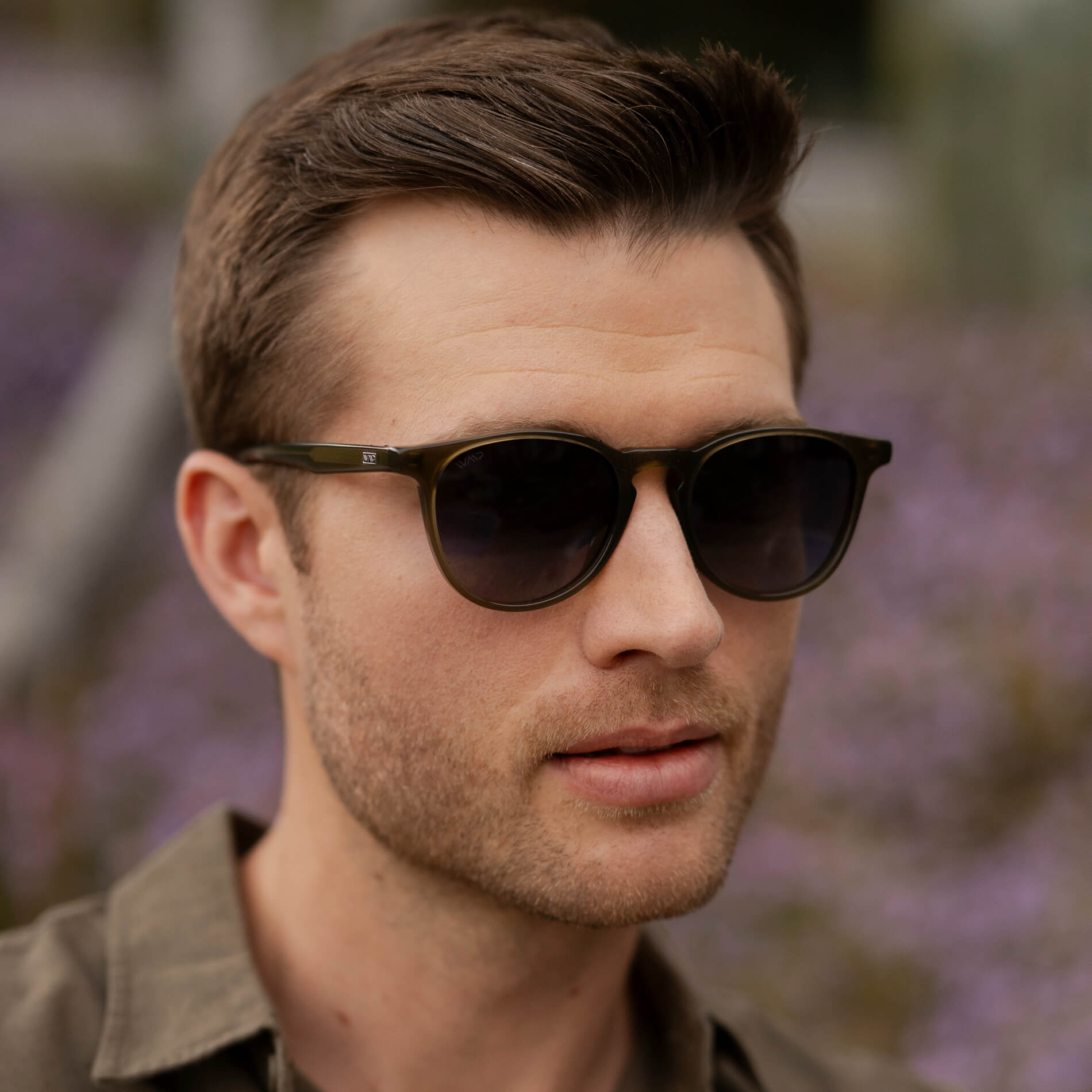 Saguaro Green / Black Gradient Lens || Men's Round Polarized Sunglasses with Green Frame and Black Gradient Lenses