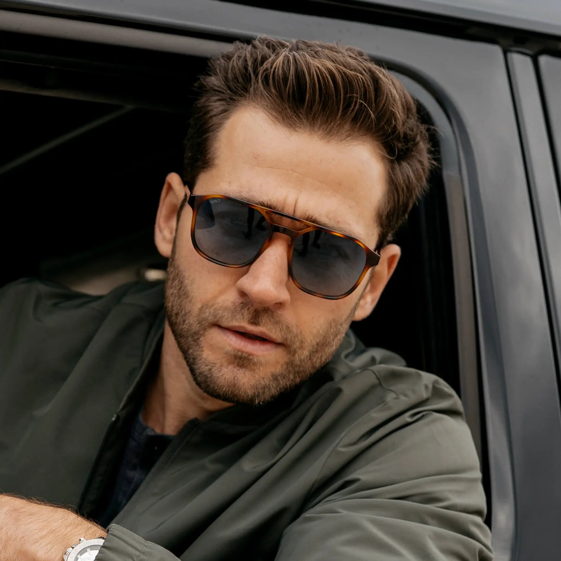 Whiskey Brown Tortoise / Blue Gradient Lens || Modern Square Double Bridge Aviator Sunglasses with Blue Polarized Lenses