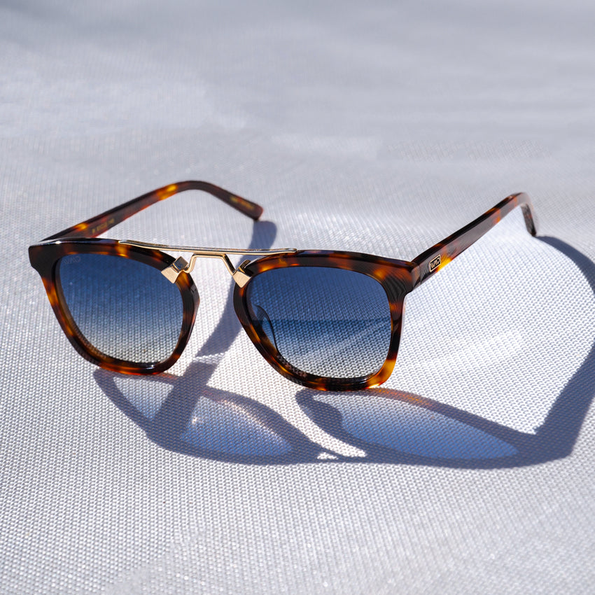 Whiskey Brown Tortoise / Blue Gradient Lens
