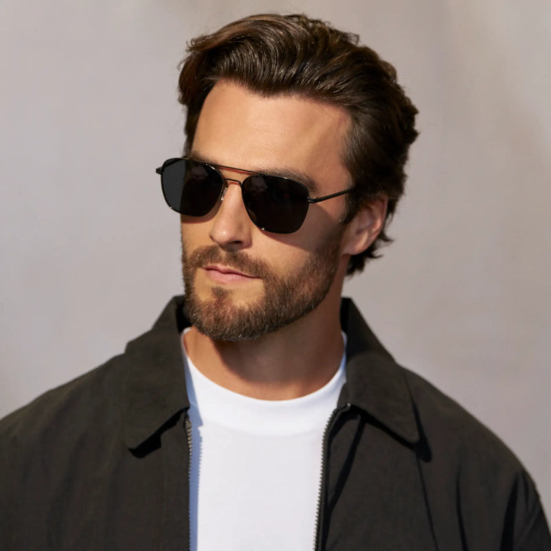 Fox - Black / Triple Black Lens