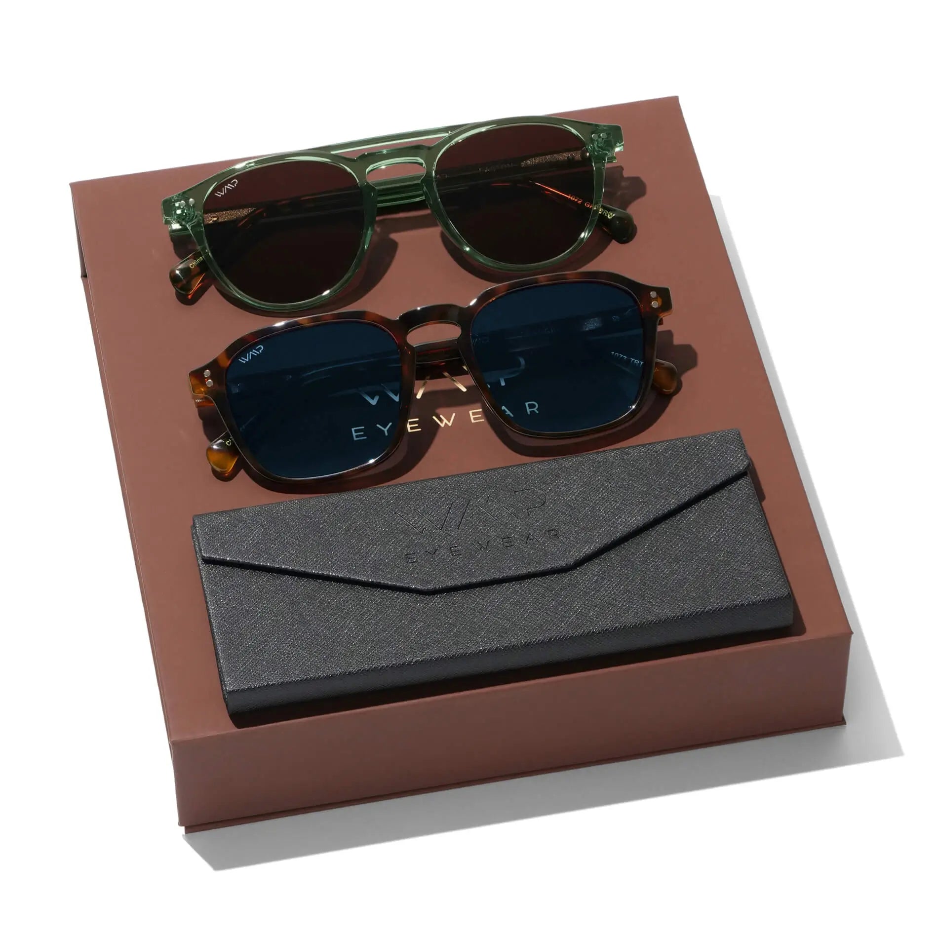Easton and Francis || Sunglasses Gift Kit for Men featuring Best Selling styles Easton in Emerald Green and Francis in Brown Tortoise. 