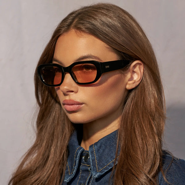 London | Polarized - Black / Gold Tinted Lens