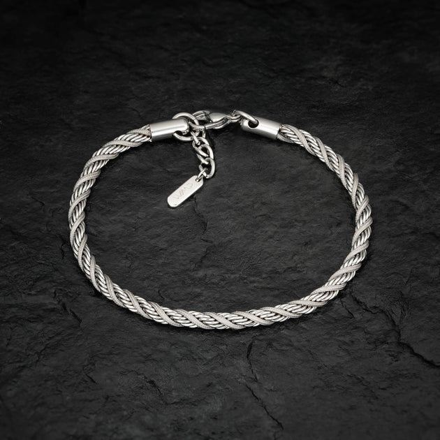 ELEVATED MINIMALISM: LEV