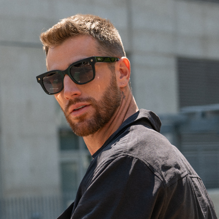 Black / Grey Gradient Lens