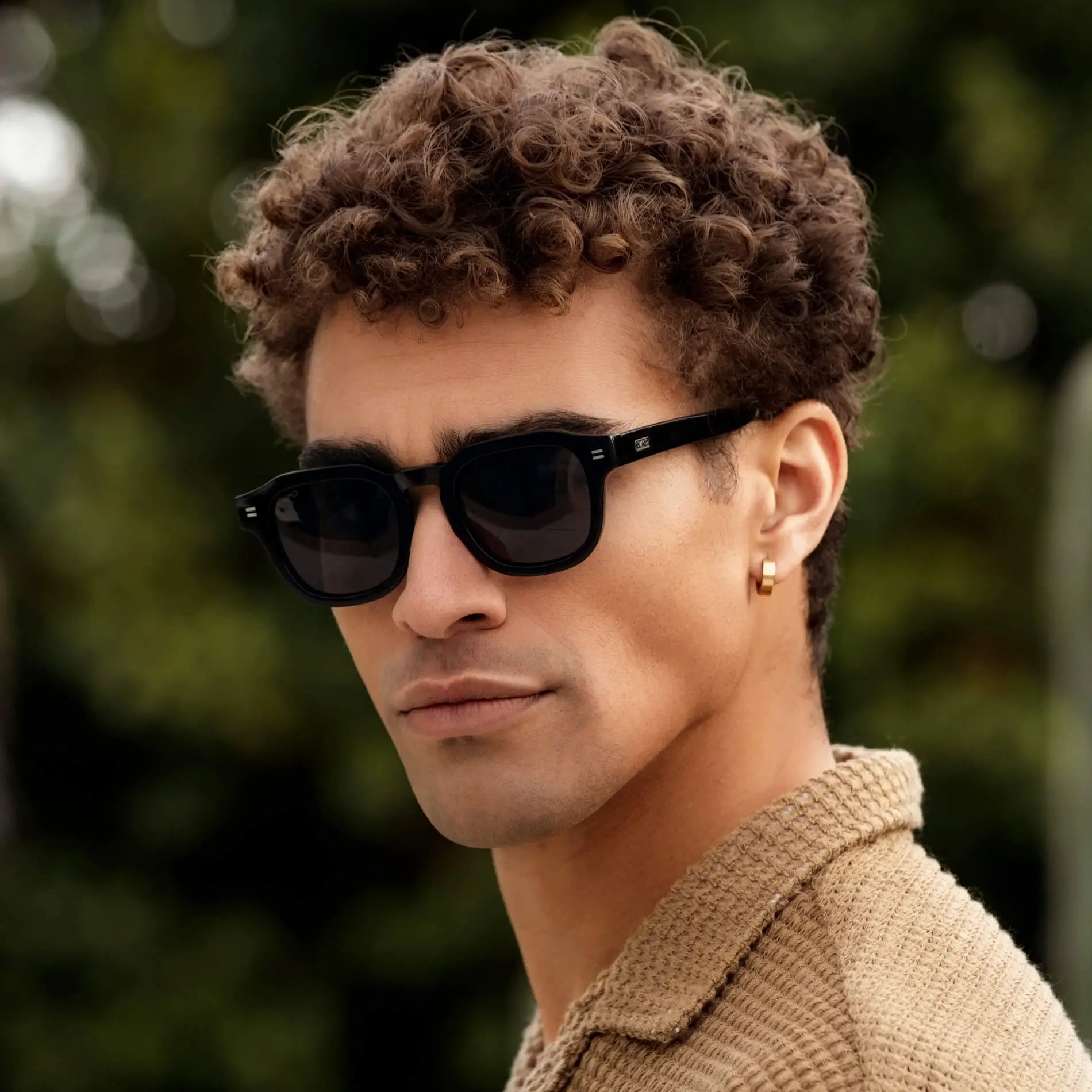 Black / Triple Black Lens || Men's Geometric Square Polarized Sunglasses with Black Acetate Frame and Black Lens