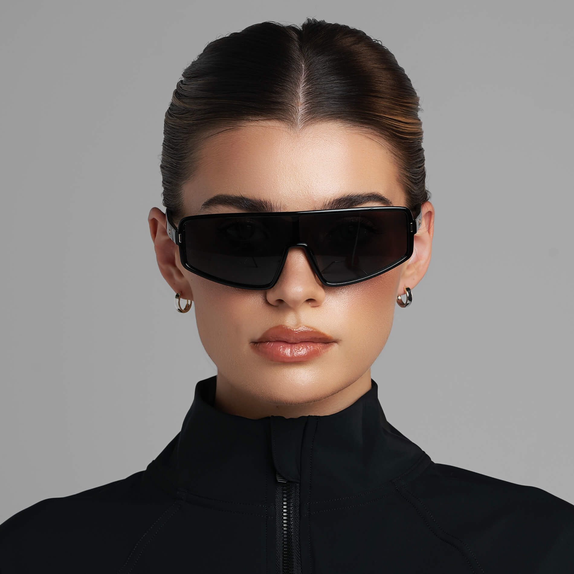 Black / Black Lens || Women's Flat-Top Aviator Shield Sunglasses with Black Acetate Frame and Black Polarized Anti-Reflective Lens