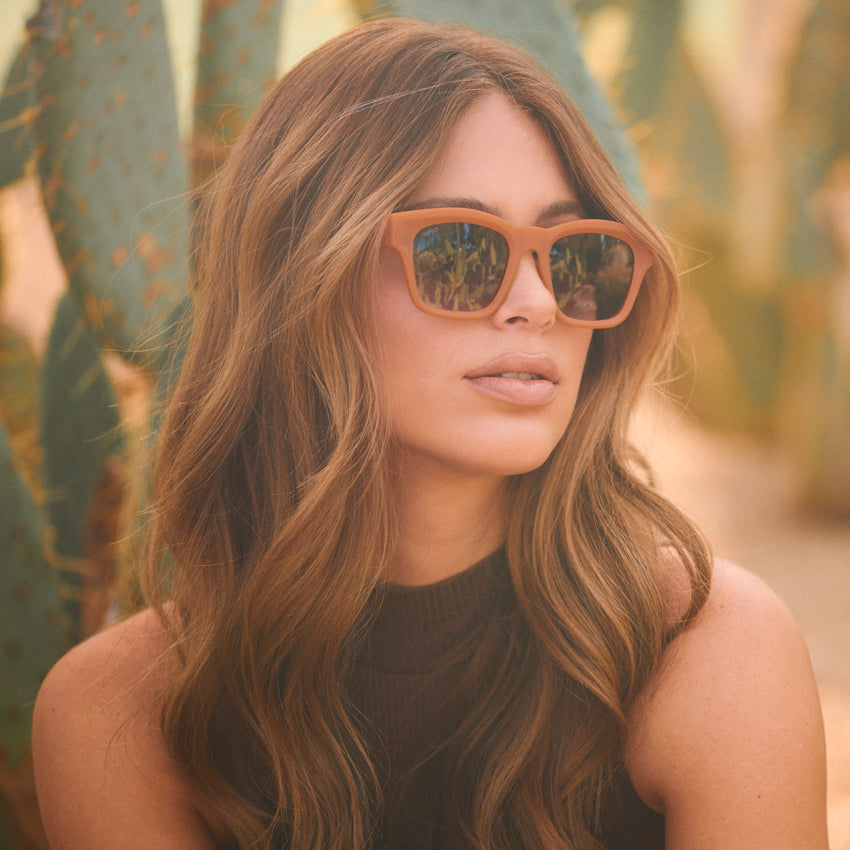 Canyon Sunset / Black Gradient Lens || Women's Canyon Sunset Square Cat Eye Shape Affordable Polarized Sunglasses with Black Gradient Lenses