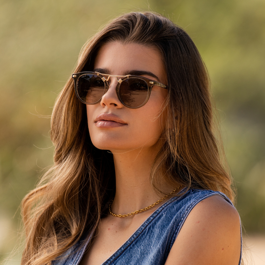 Crystal Taupe Brown / Maple Brown Gradient Lens || Double Bridge Round Retro Polarized Sunglasses with Crystal Taupe Brown Frame Maple Brown Gradient Lens and Gold Fashion Accents