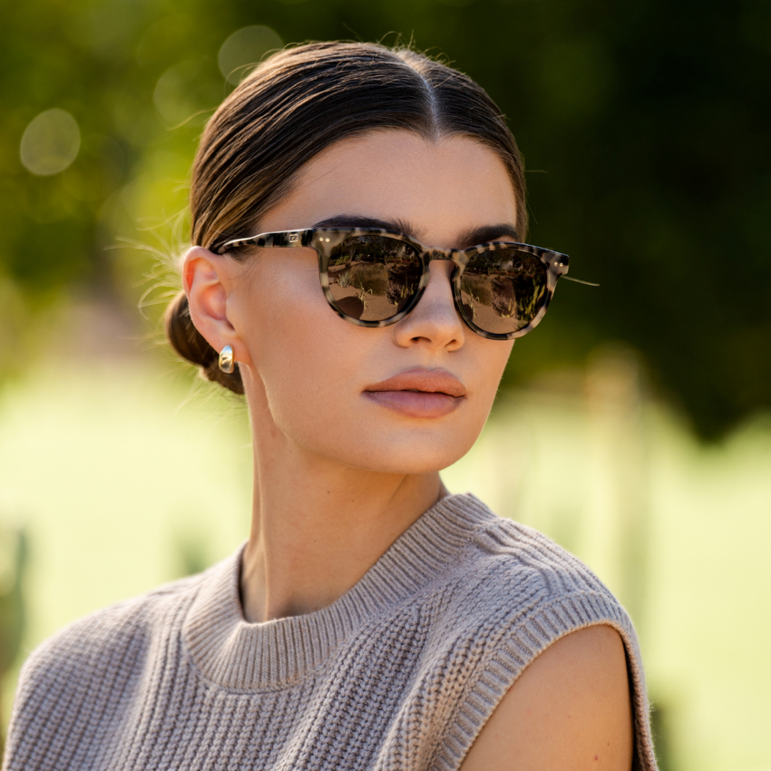 Beige Tortoise / Brown Gradient Lens || Tortoise Round Frame Sunglasses with Brown Polarized Lenses