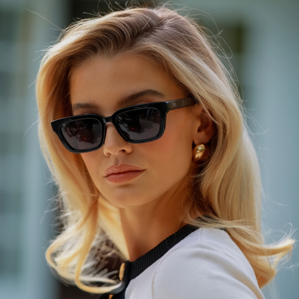 Vivian | Polarized - Black / Triple Black Lens
