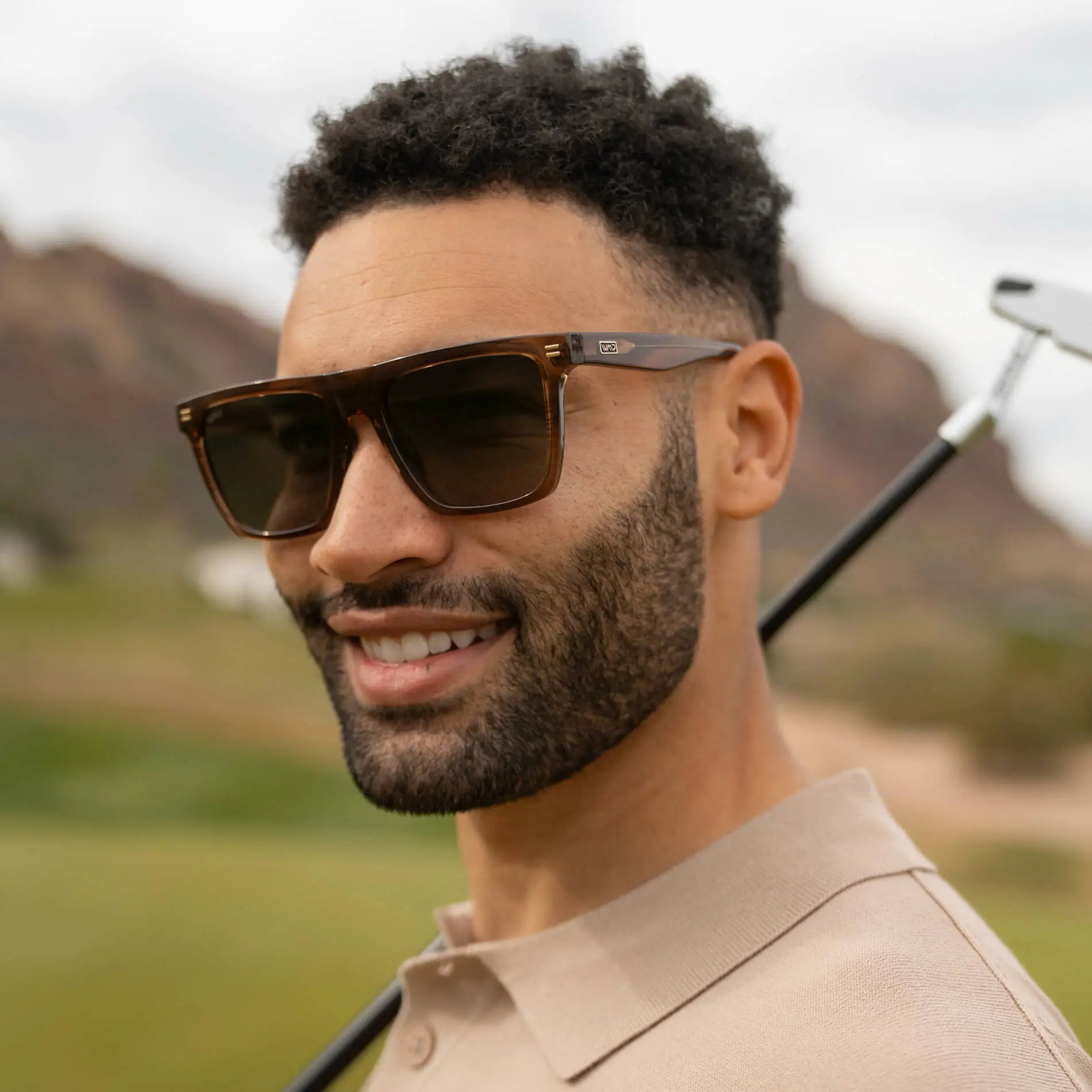 Crystal Mesquite Grain / G15 Lens || Brown Rectangle Frame Glasses with Green Lenses