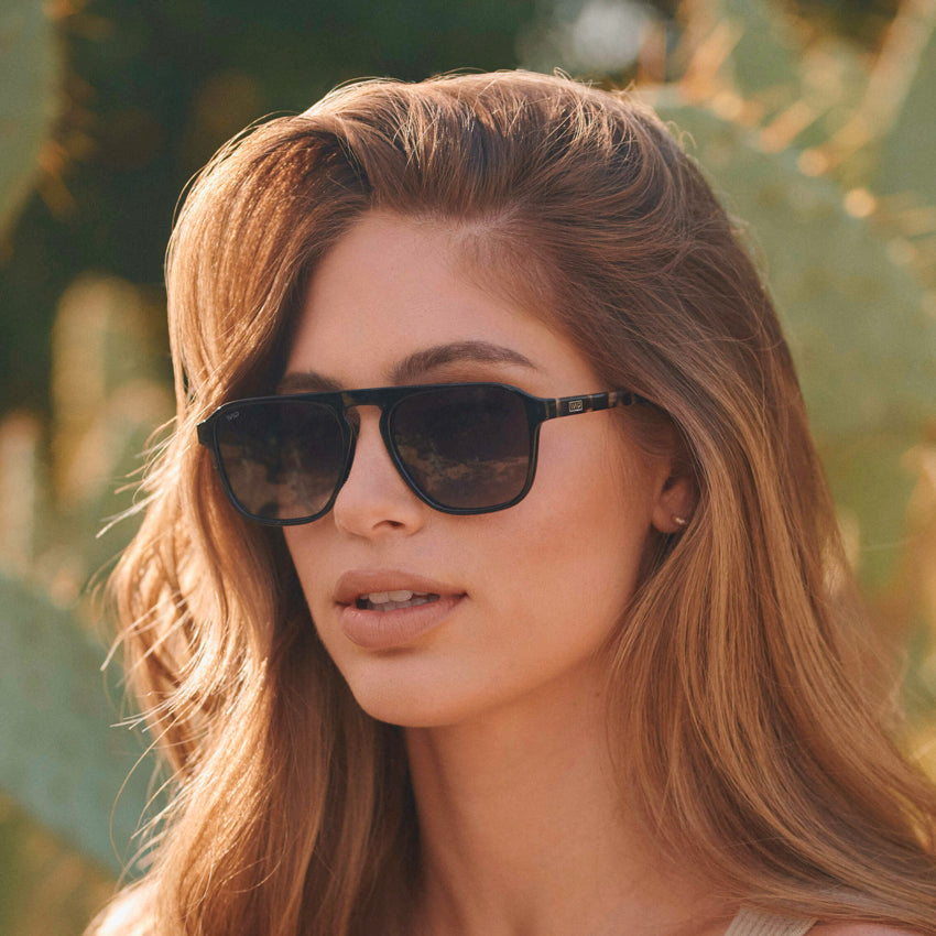 Black Beige Tort / Black Gradient Lens || Black Single Bridge Aviator Sunglasses with Black Polarized Lenses